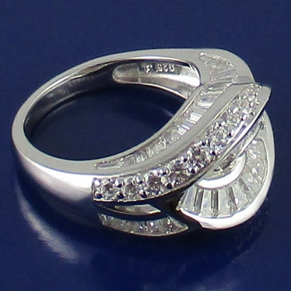 Victoria Wieck 3.18ct Absolute Interlocking Ring - Picture 6 of 8